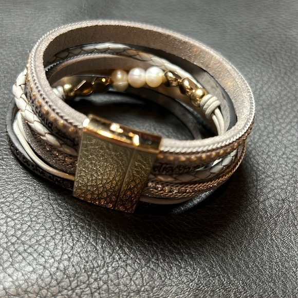 “She believed she could” Bracelet - Picture 4 of 5